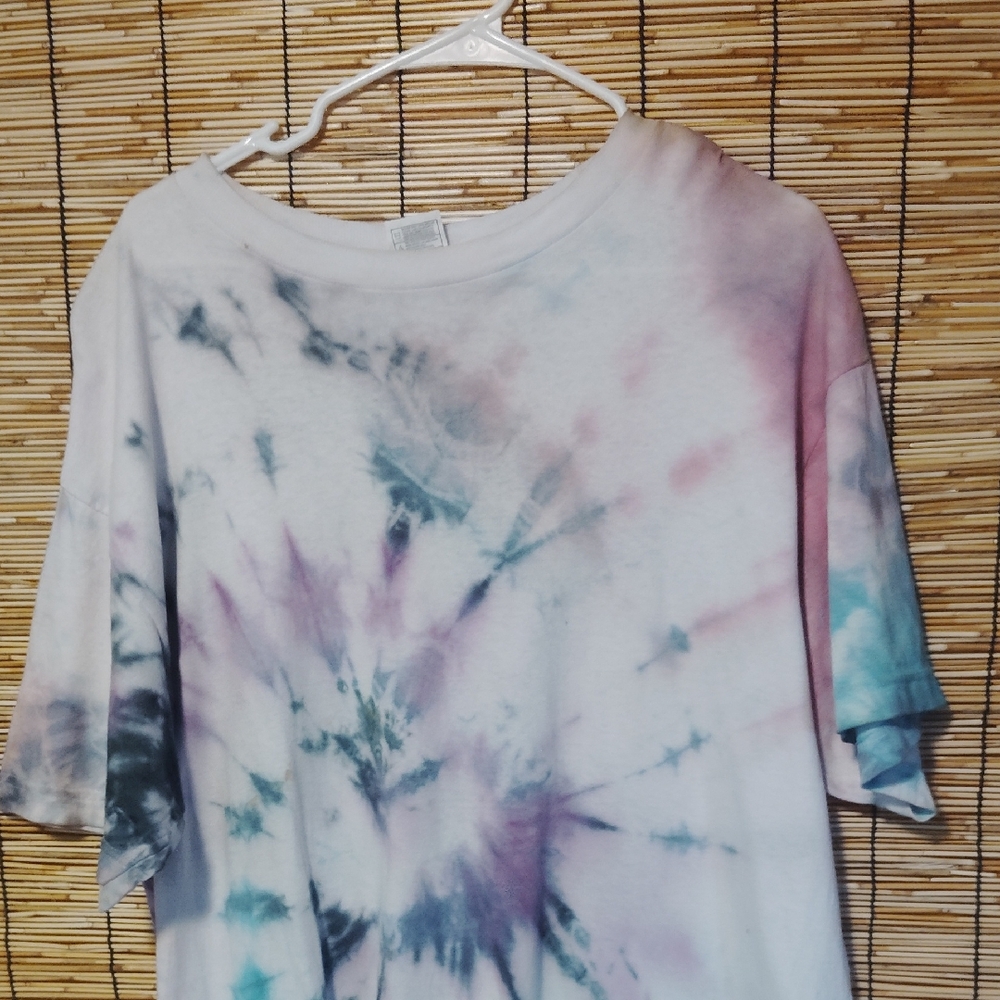 Colorful Tie-Dye Short Sleeve Women's Tee